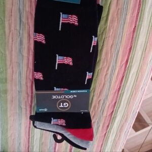 Gold Toe Black Socks with American Flag Design